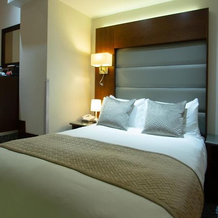 Hyde Park International Hotel London Exterior photo